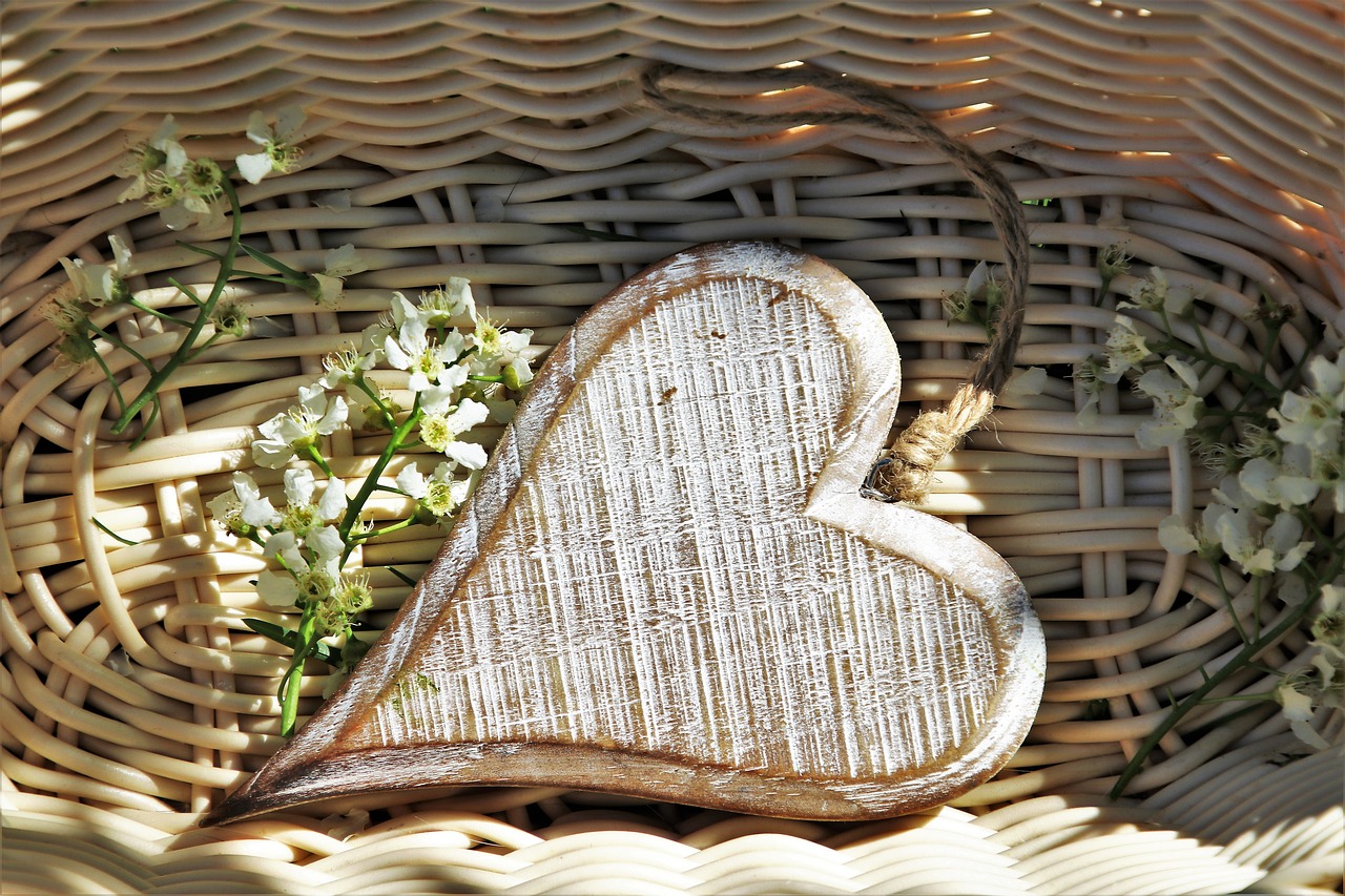 heart  wooden  flowers free photo