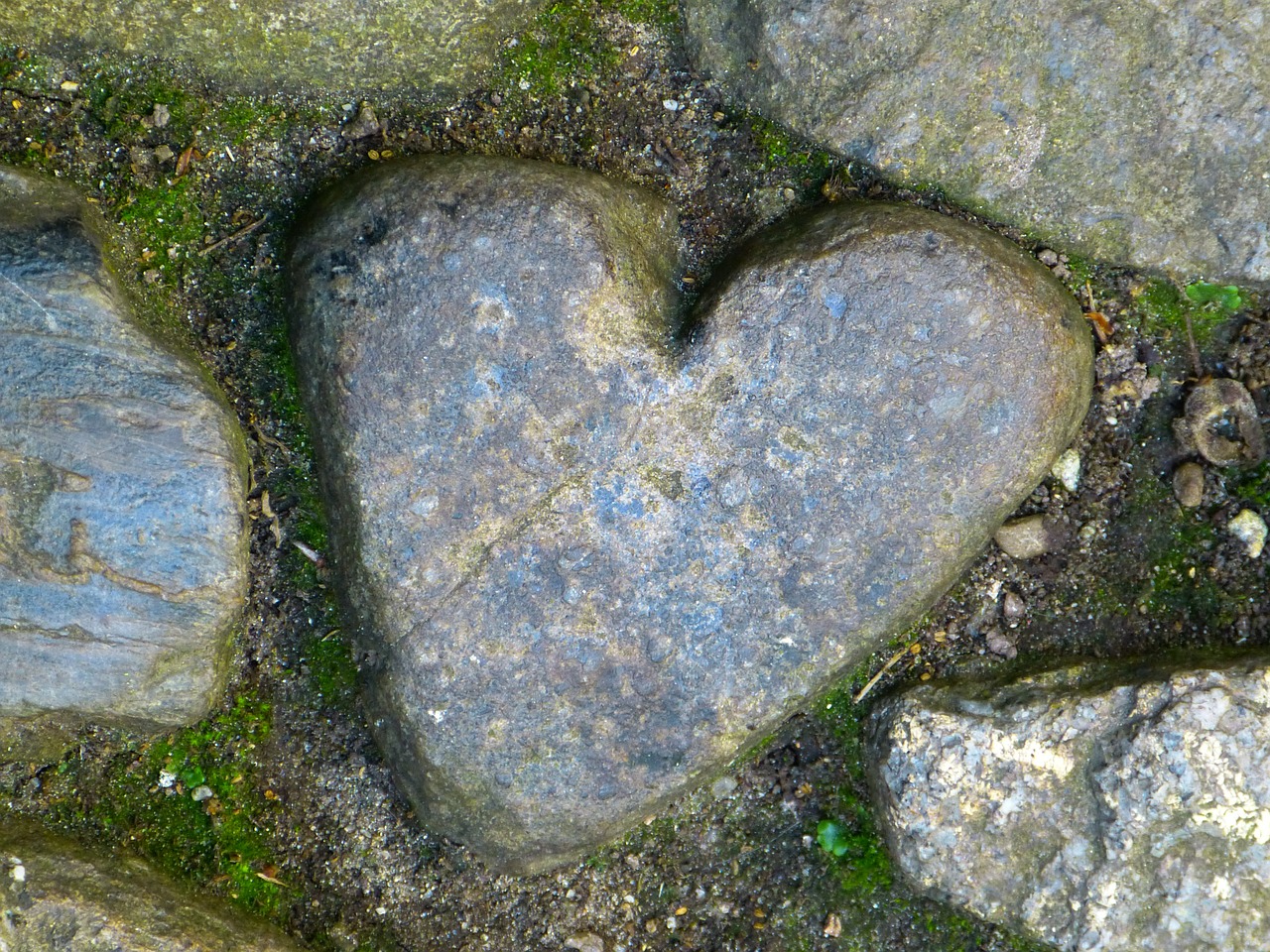 heart st michael's mount stone free photo
