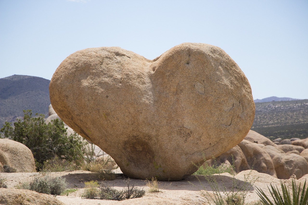 heart rock boulder landscape free photo