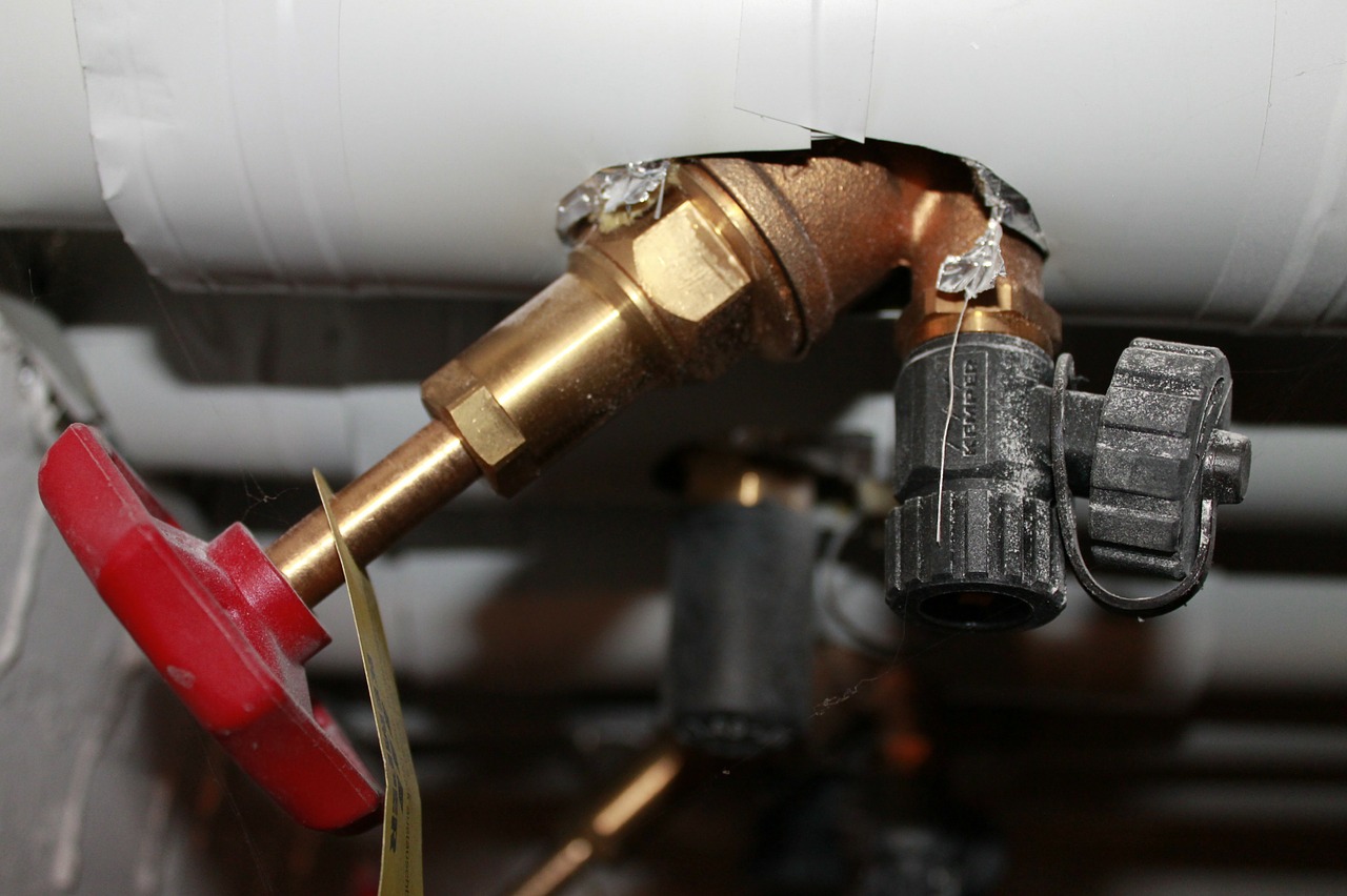 heating pipes valve screw cap free photo
