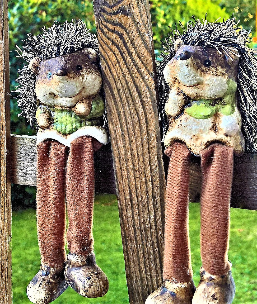 hedgehog decoration figures kantenhocker free photo