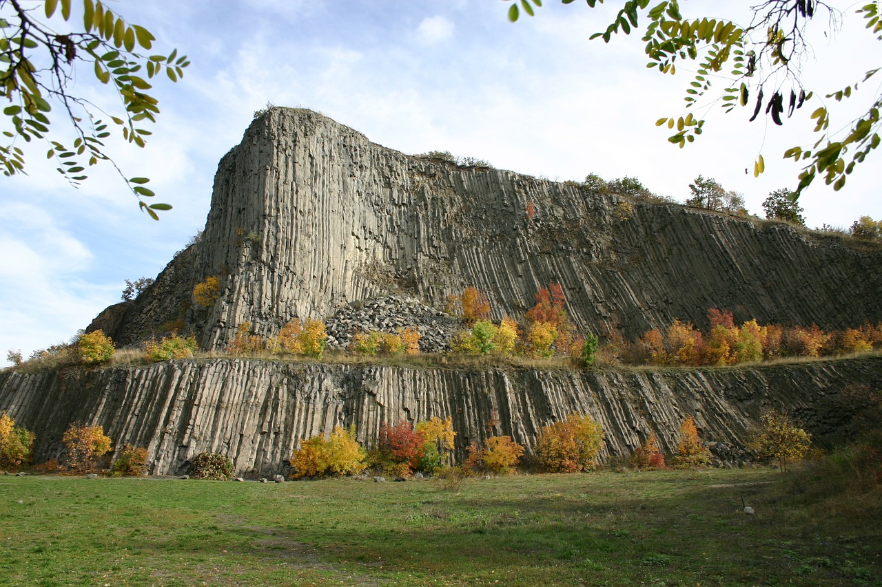 hegyestű in the fall the old quarry wall free photo