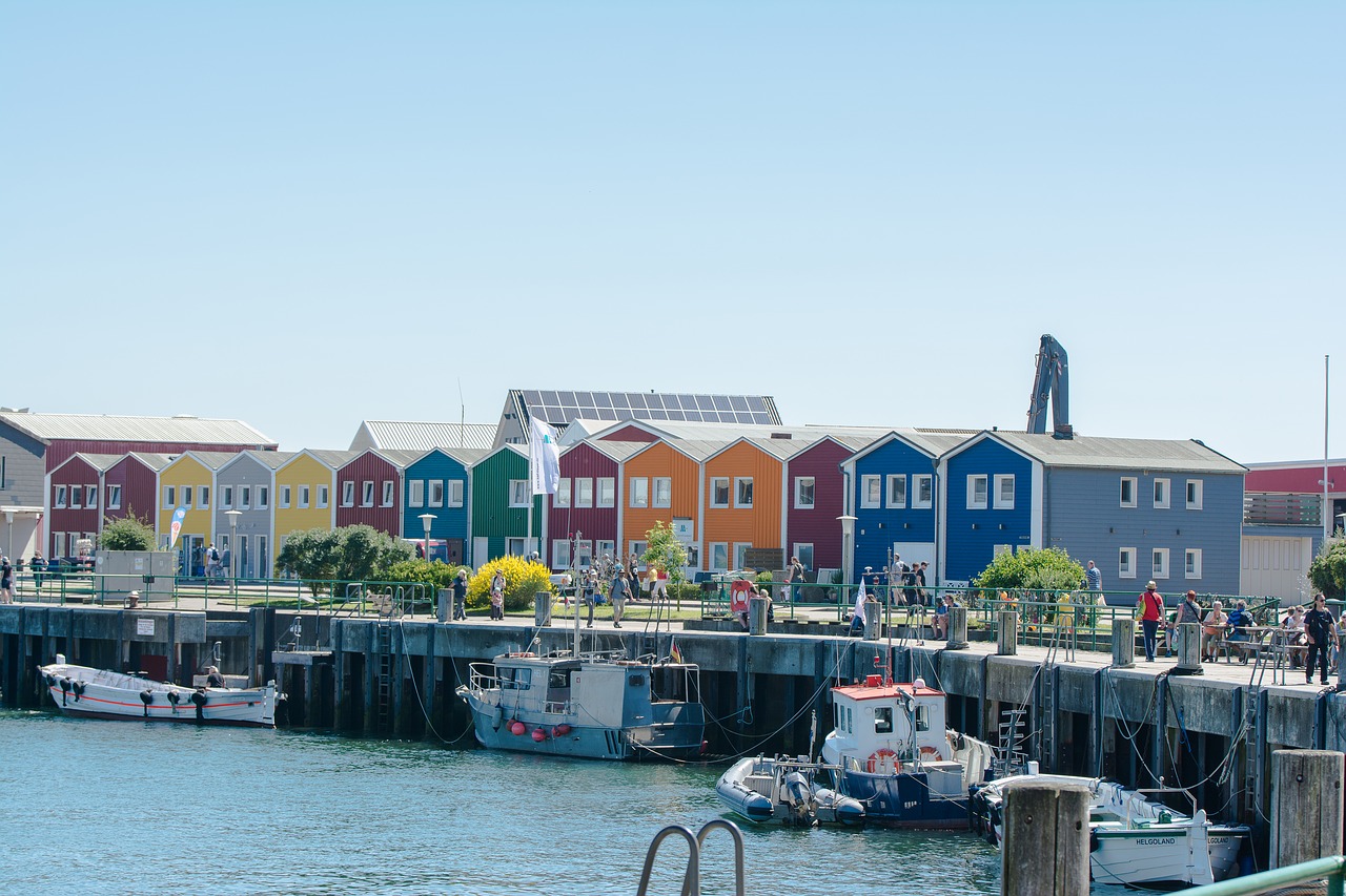helgoland colorful colourful houses free photo