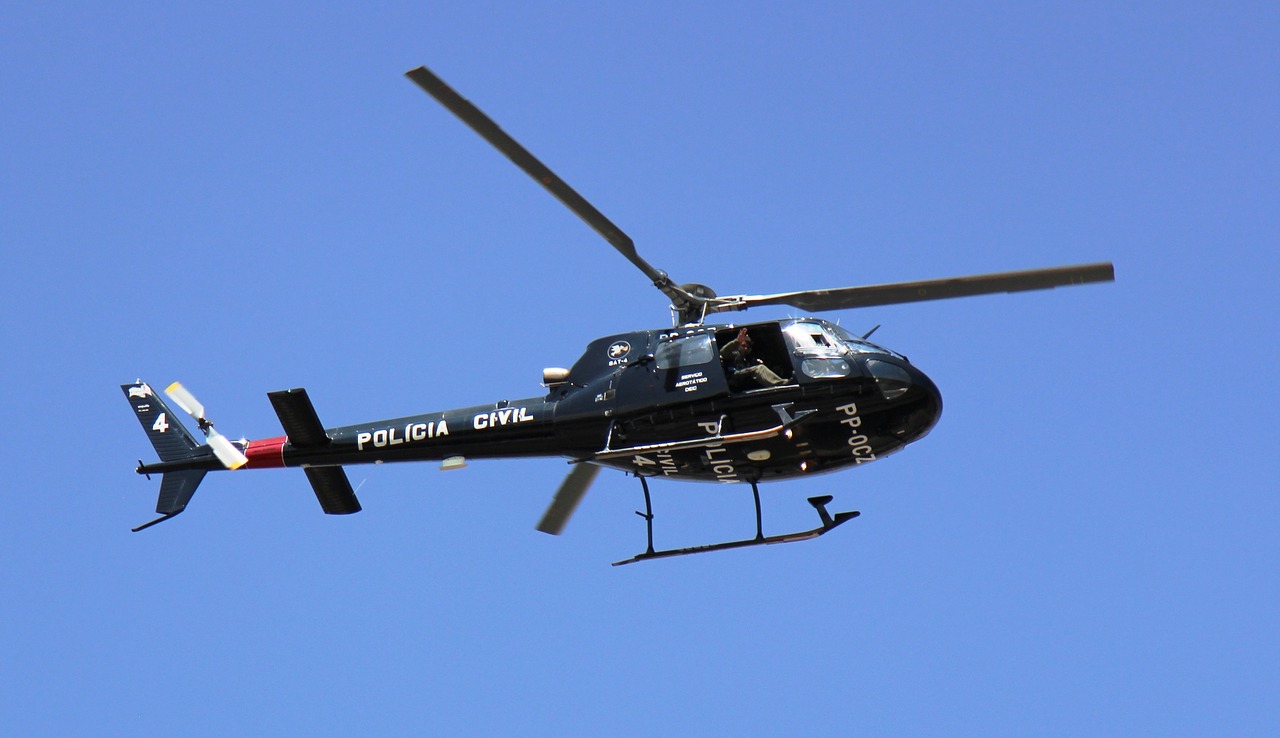 helicopter police authorities free photo