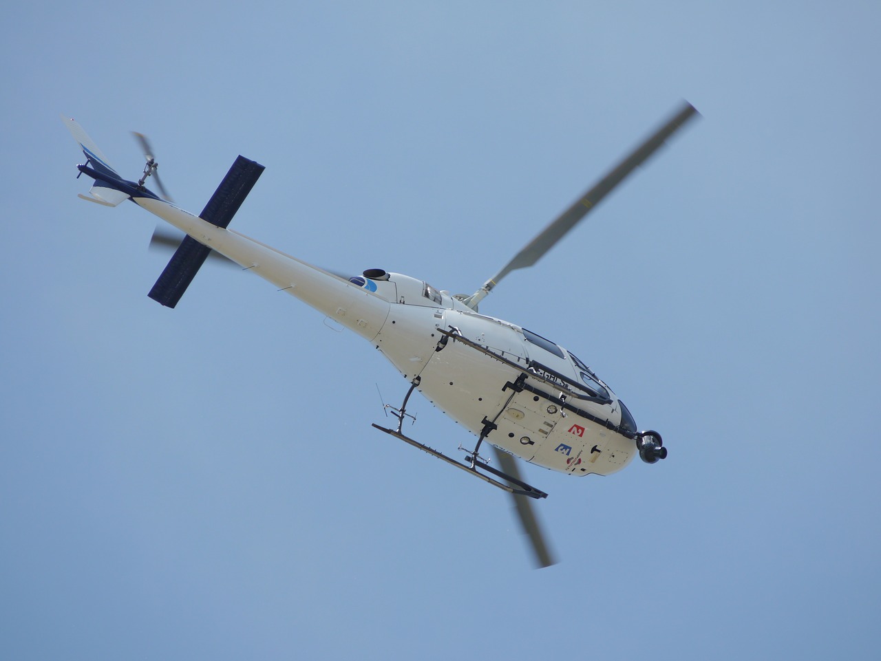helicopter flying filming free photo