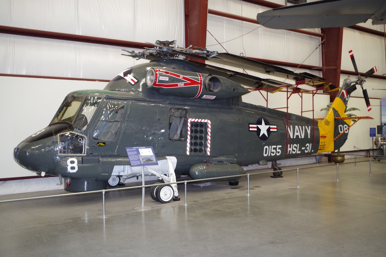 helicopter navy museum free photo