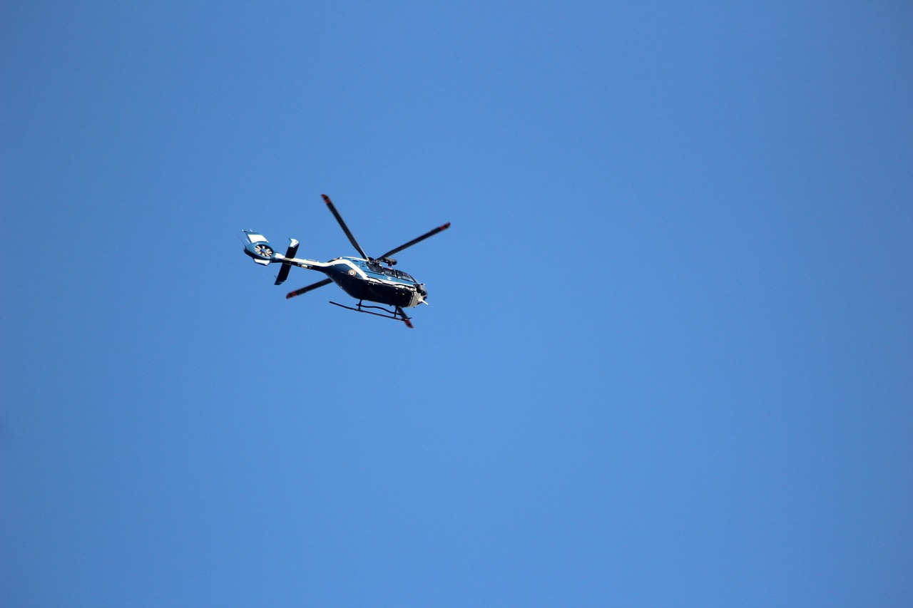 helicopter gendarmerie flight free photo