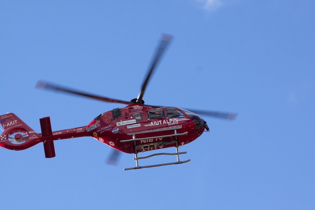 helicopter rescue mountain rescue free photo