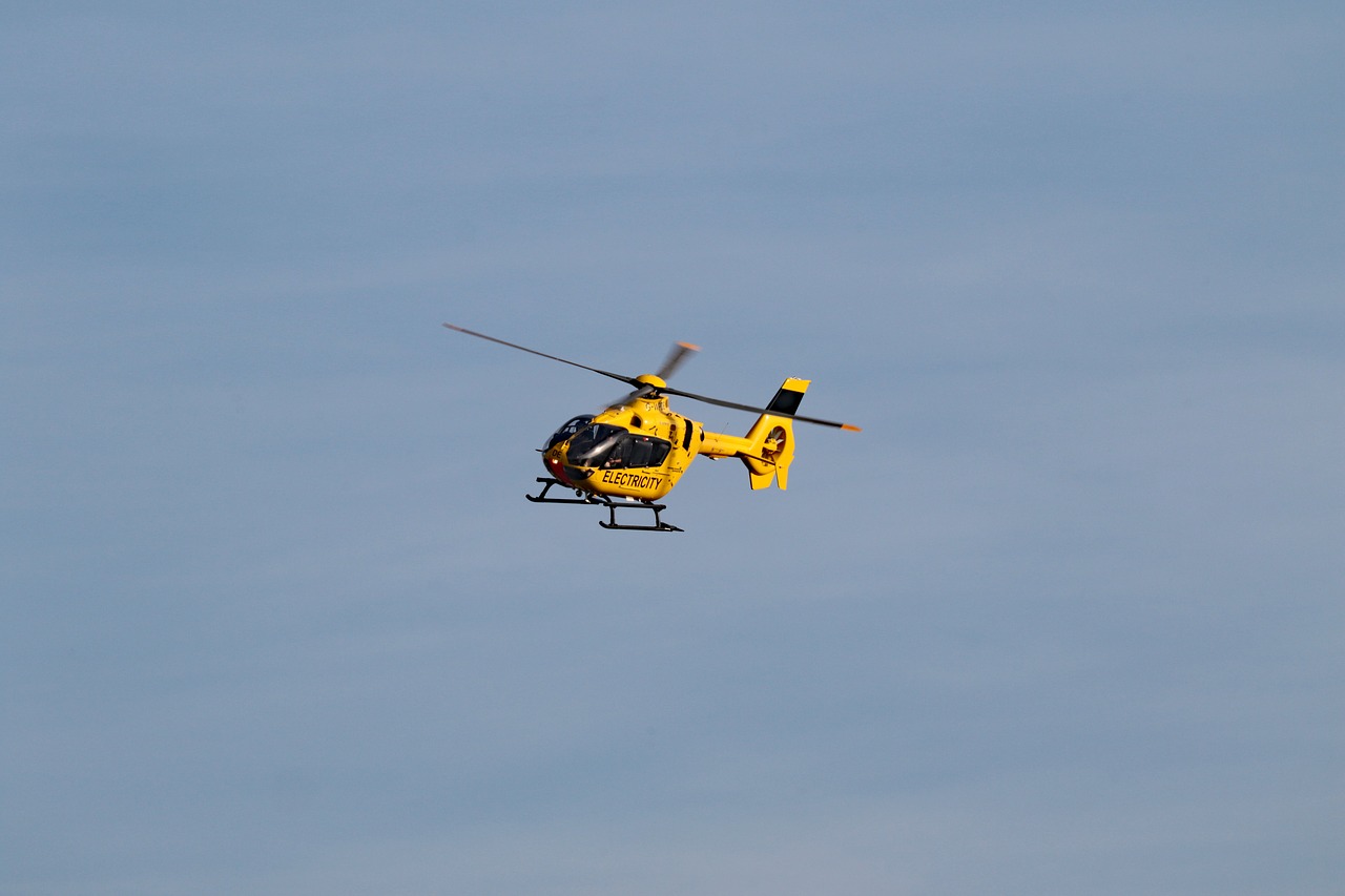 helicopter low flying flying free photo