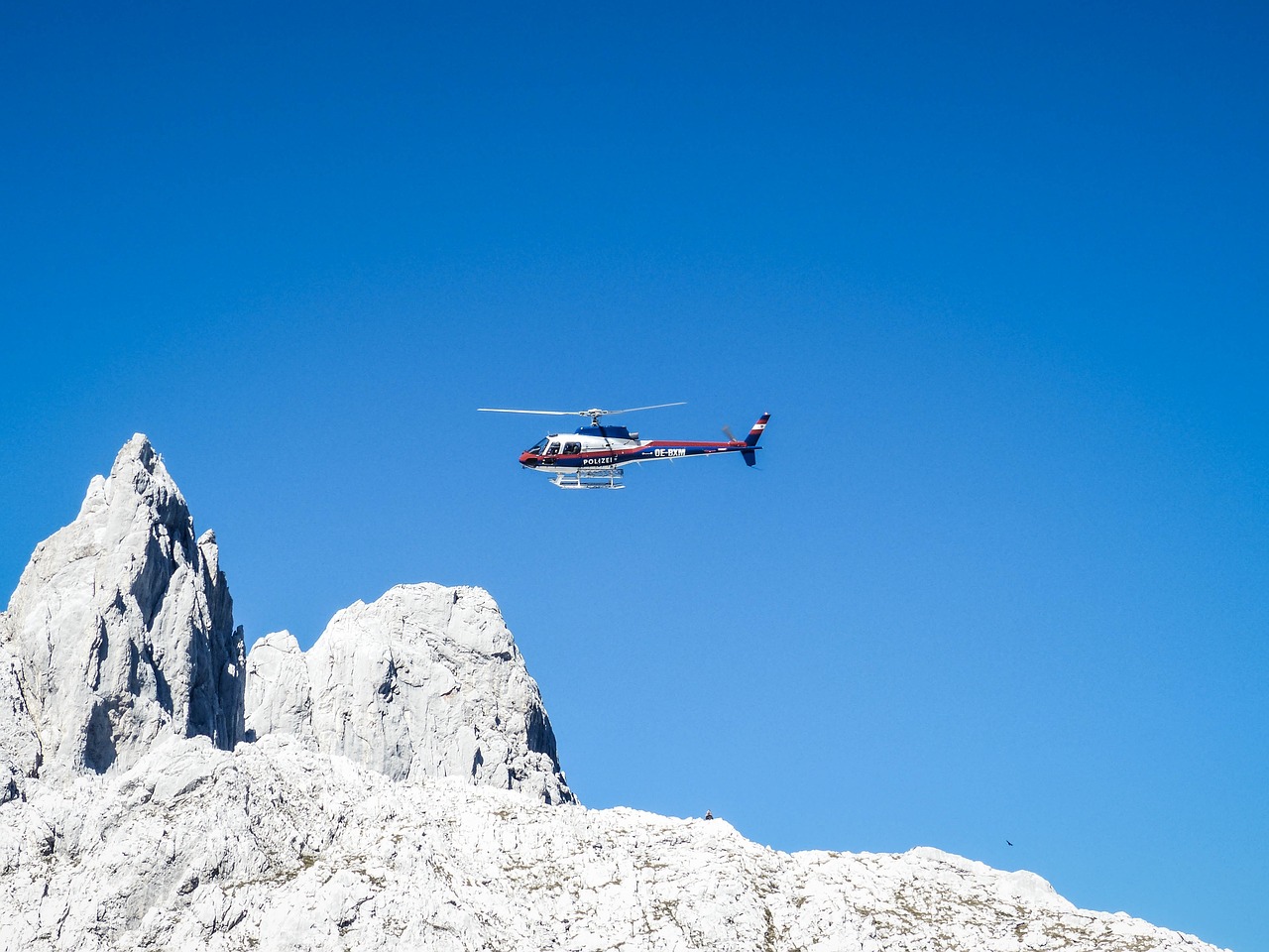 helicopter police mountain rescue free photo