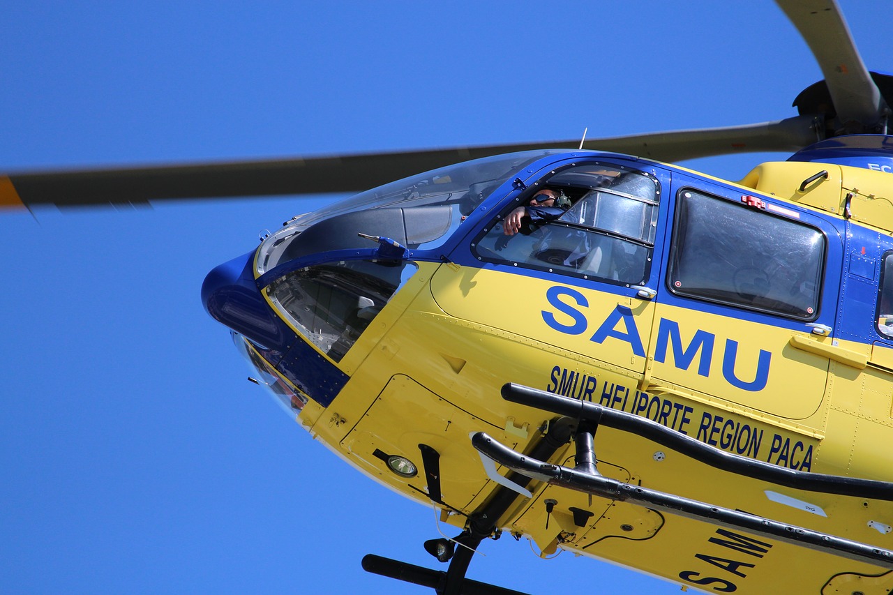 helicopter samu emergency free photo