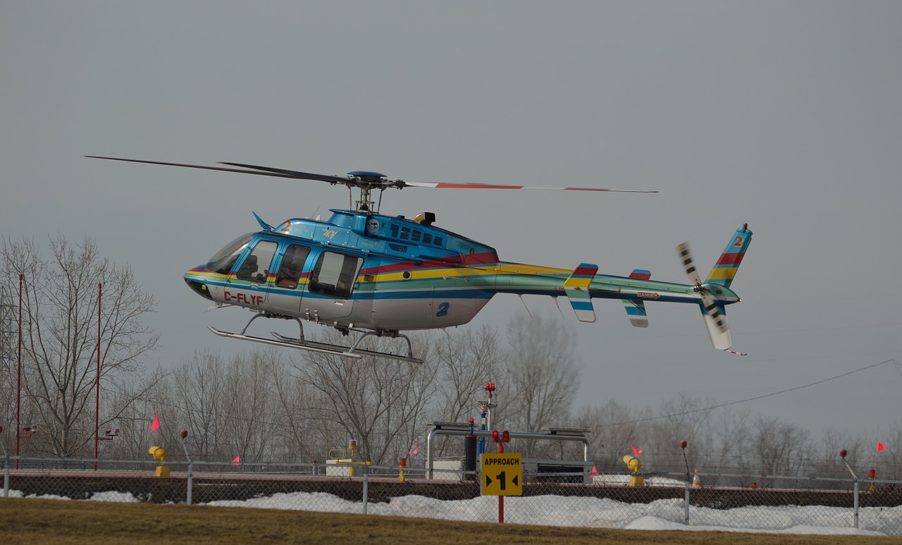 helicopter landing chopper free photo
