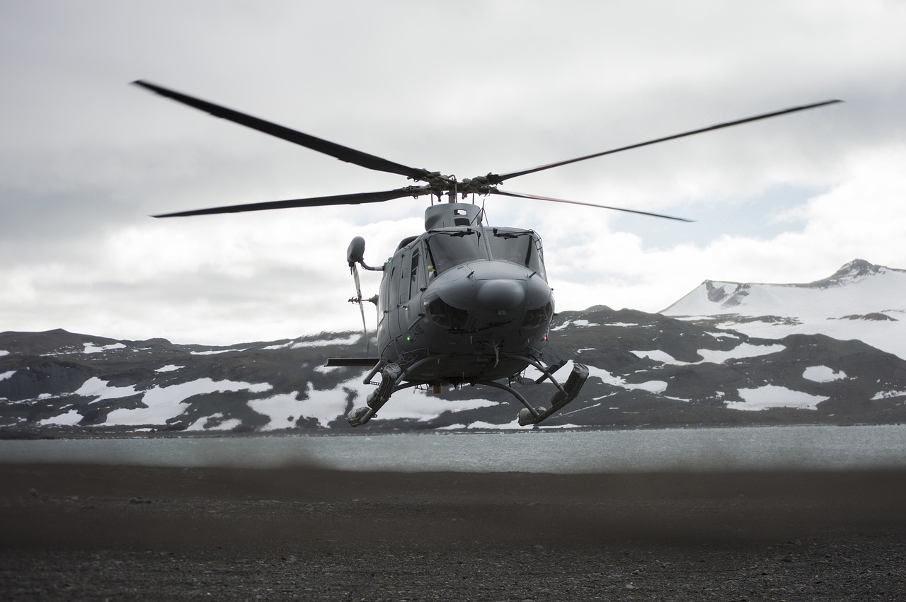 helicopter  landing  snow free photo