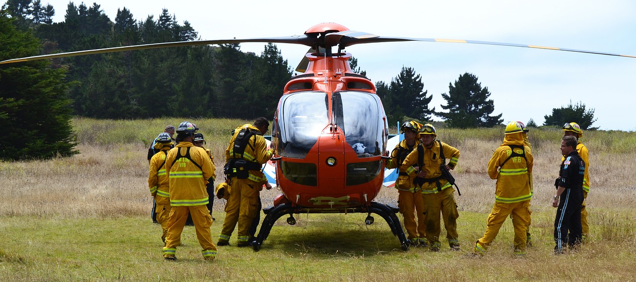 helicopter rescue emergency free photo