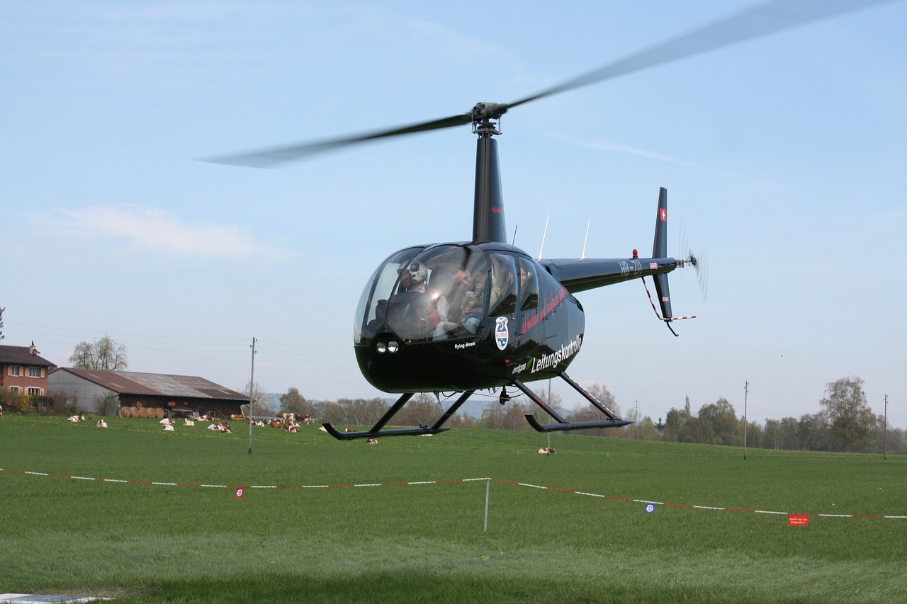 helicopter departure fly free photo