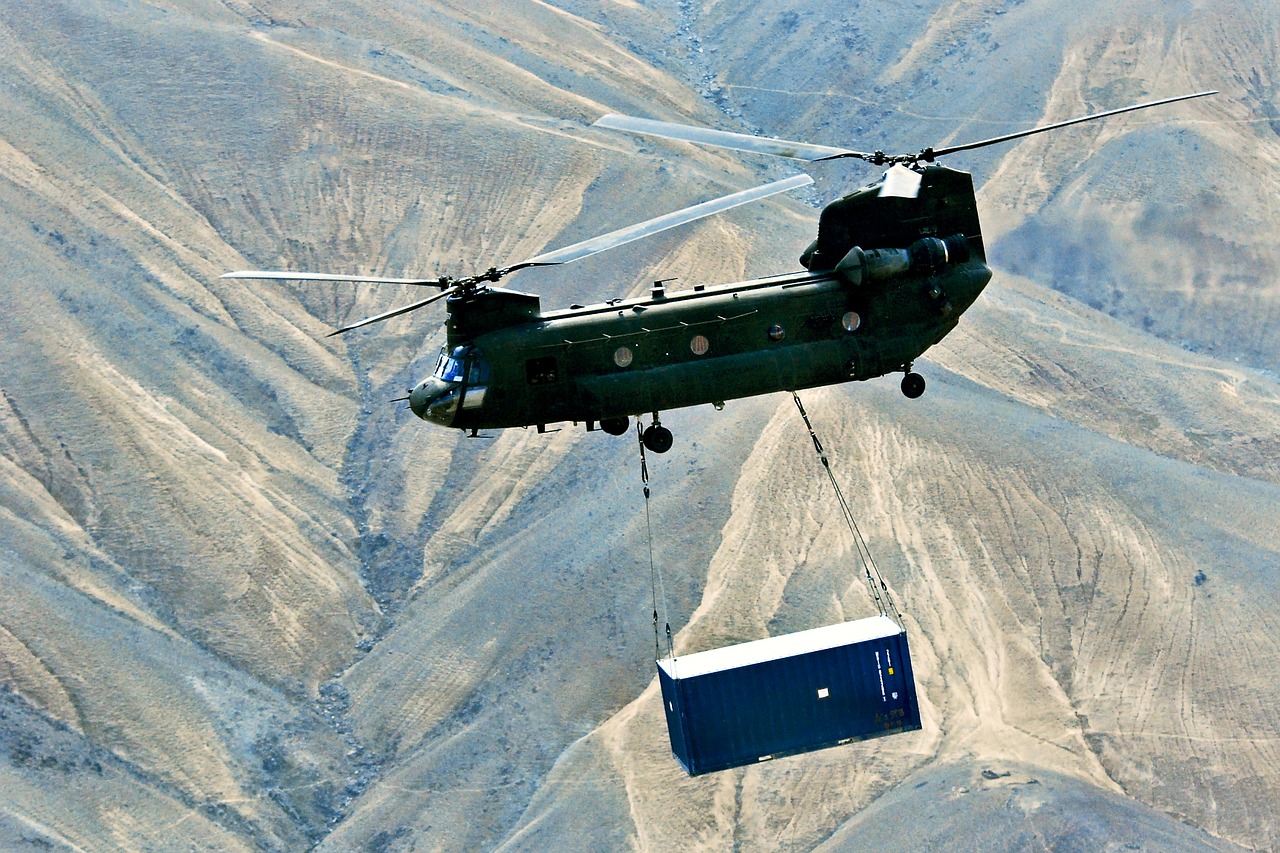 helicopter chinook helicopter sling load free photo