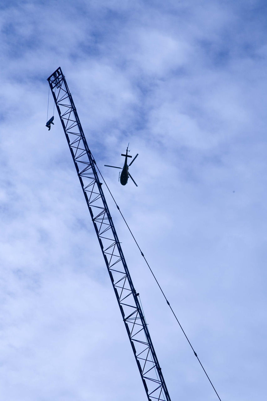 helicopter crane construction free photo