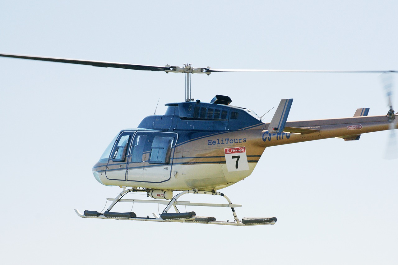 helicopter security flight free photo