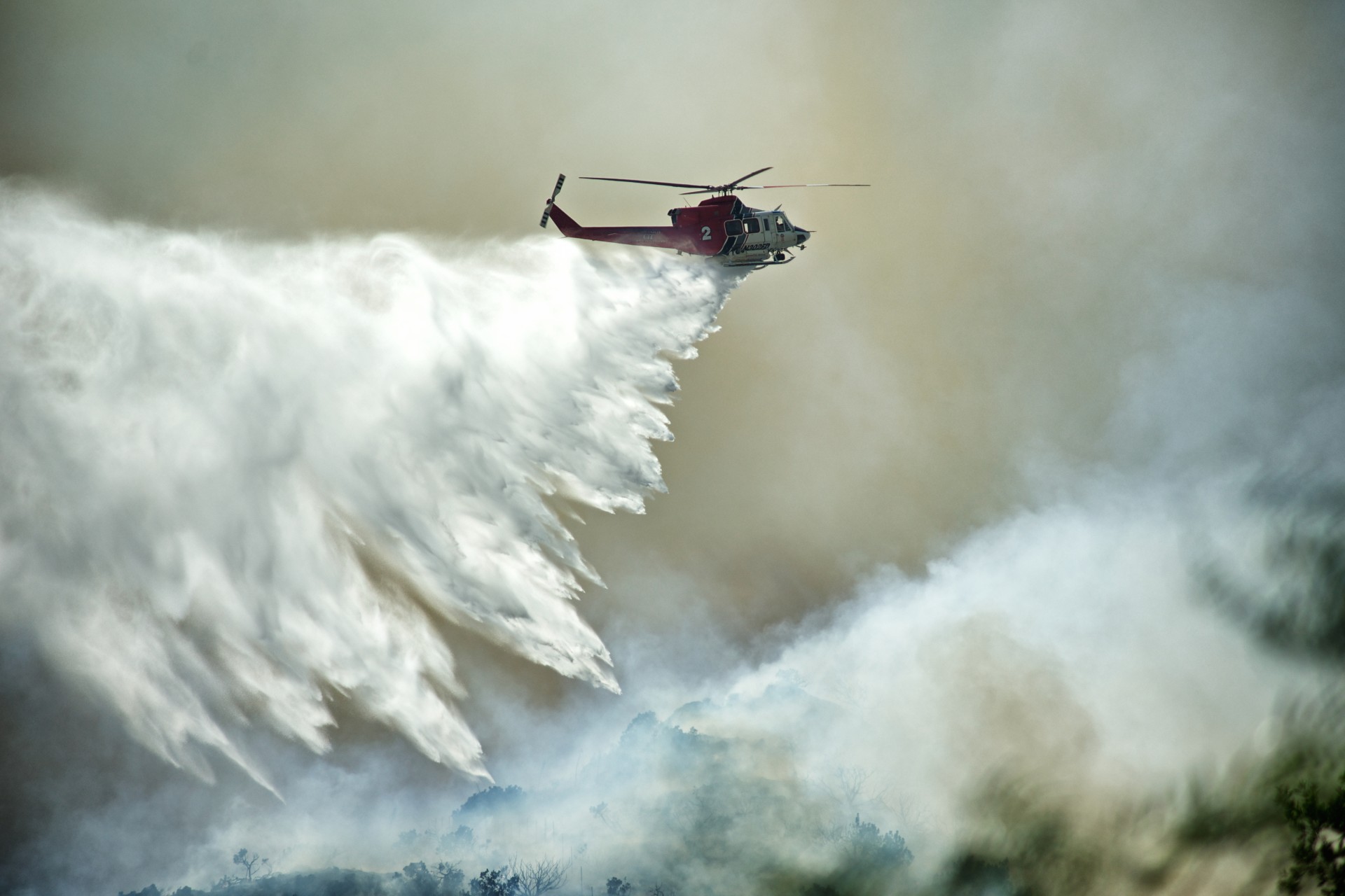 air air attack brush fire free photo