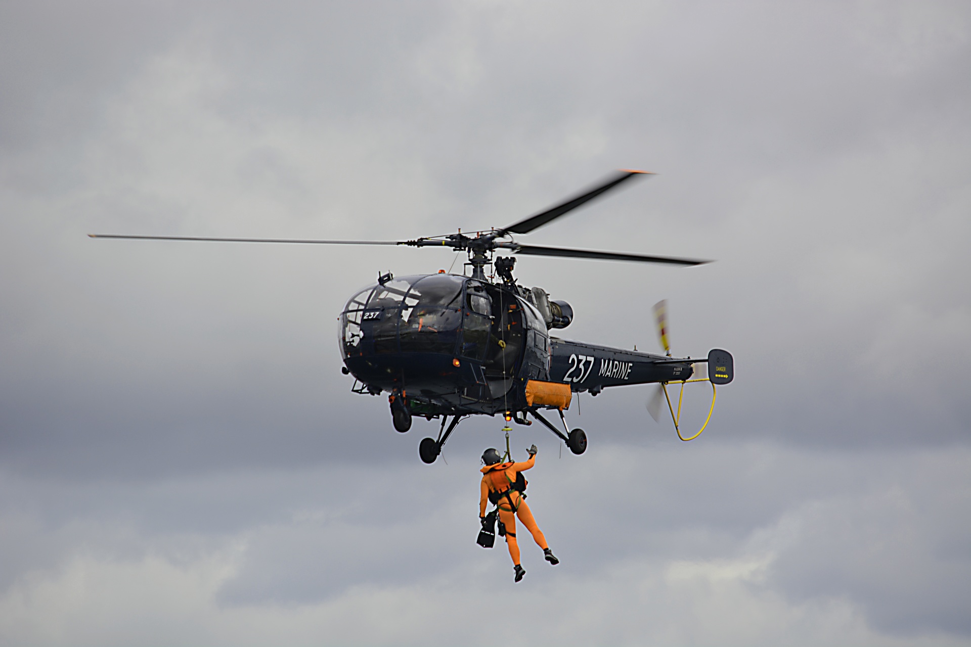 helicopter flying man free photo