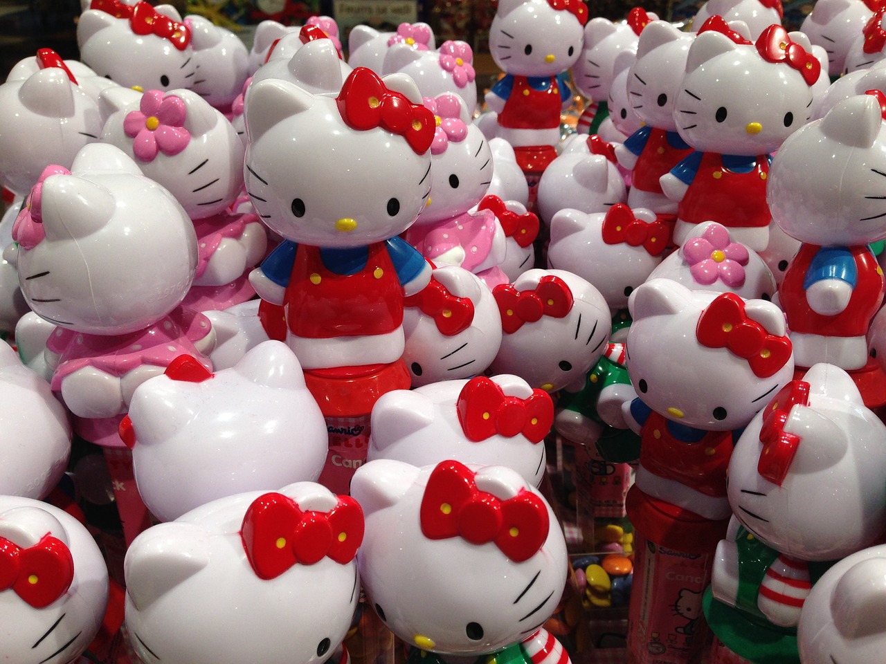 hello kitty colorful figure free photo