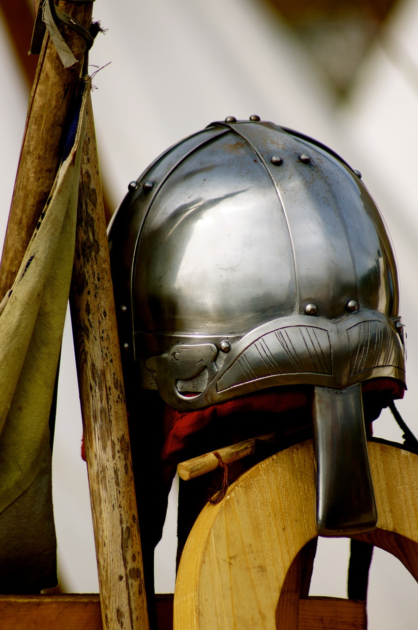 helm middle ages fight free photo