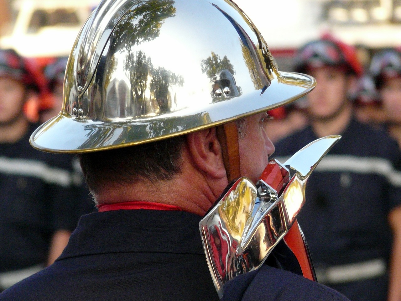 helmet firefighter fire free photo