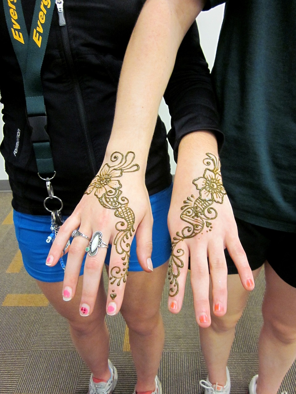 henna mehndi hands free photo