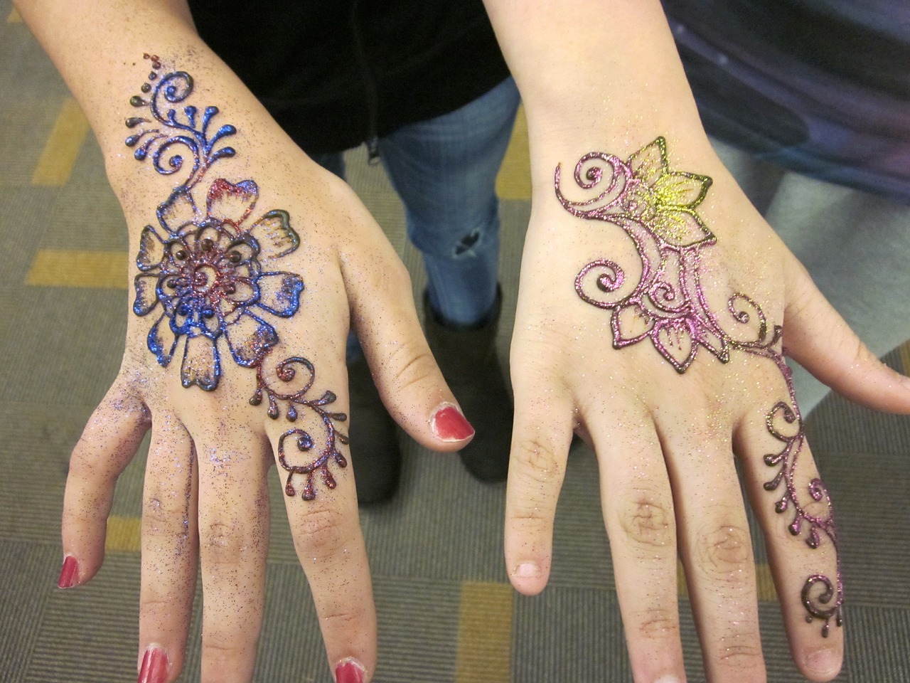 henna mehndi hands free photo