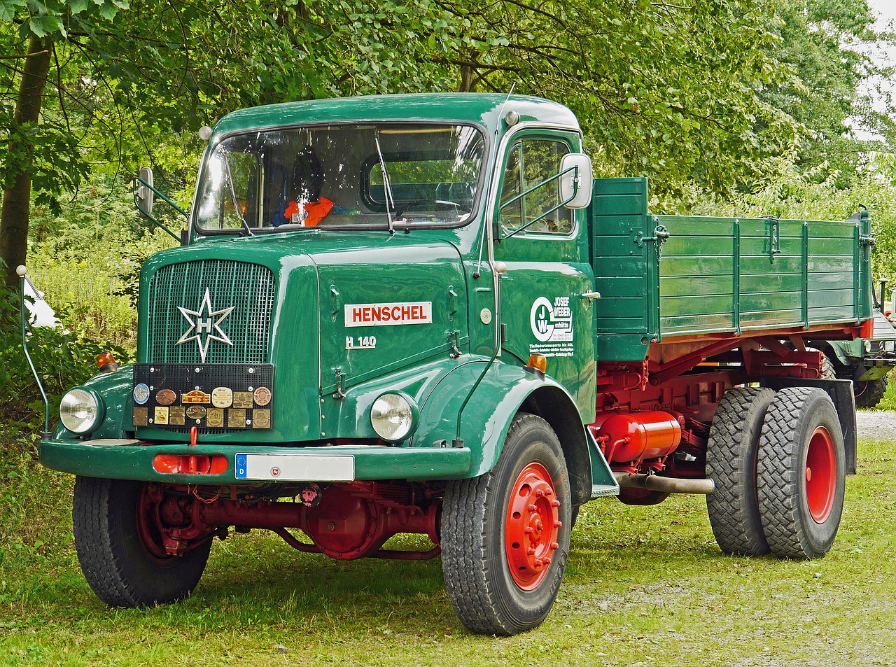 henschel truck tipper free photo