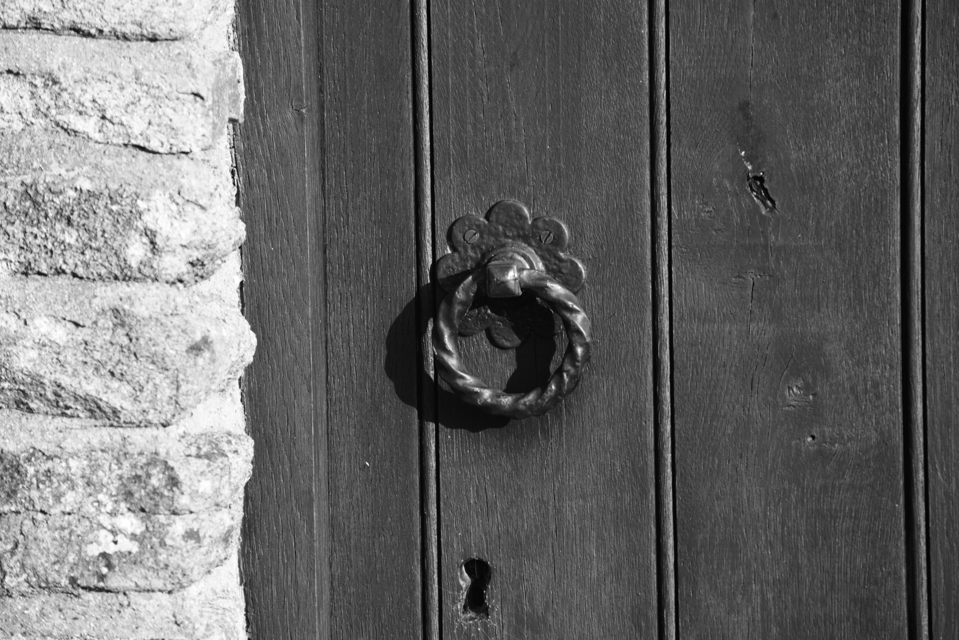 door entrance knocker free photo