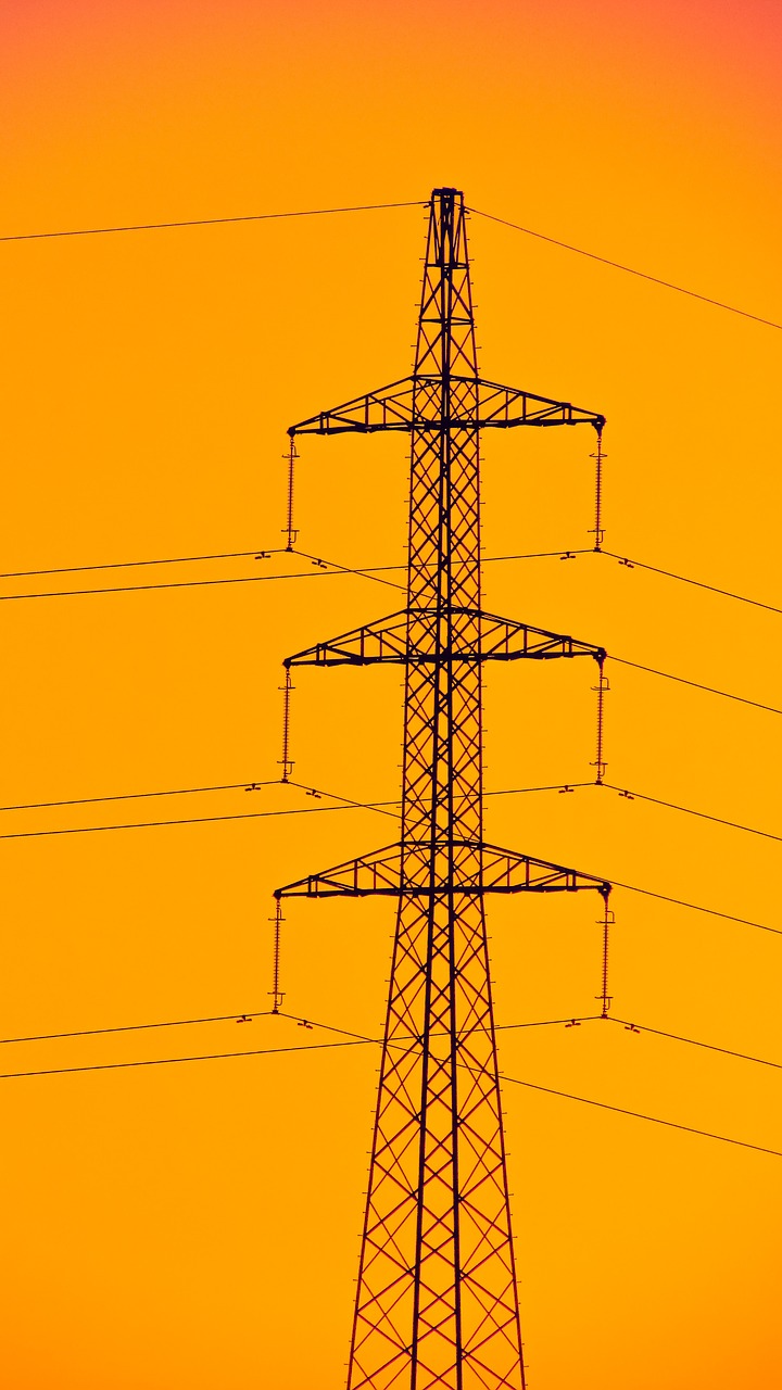 high voltage pylon electricity free photo