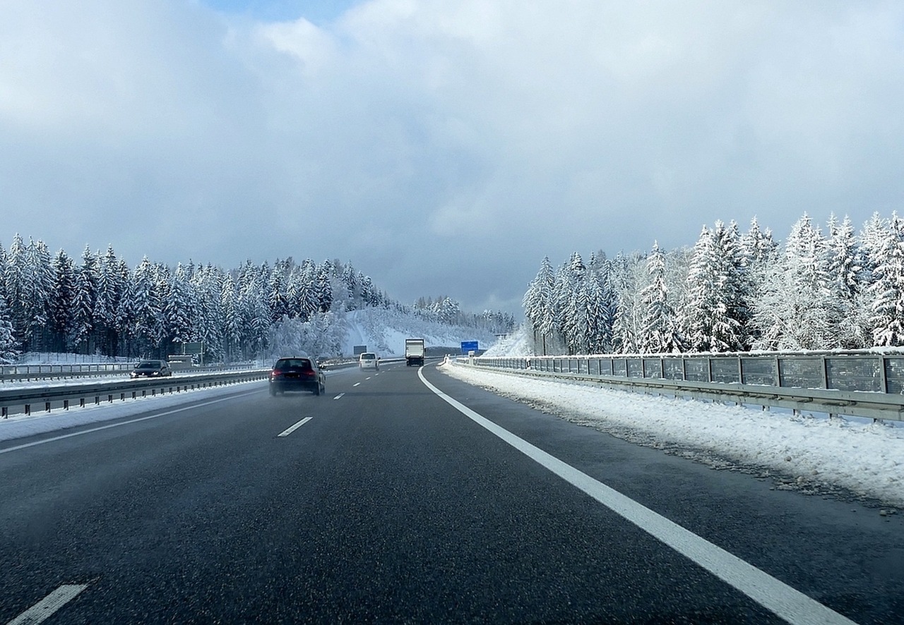 highway winter snow free photo