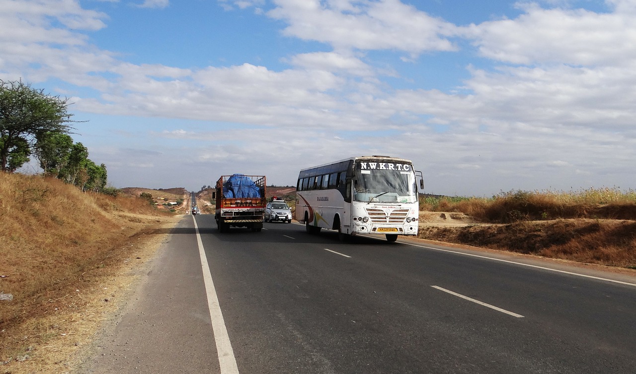 highway road bus free photo