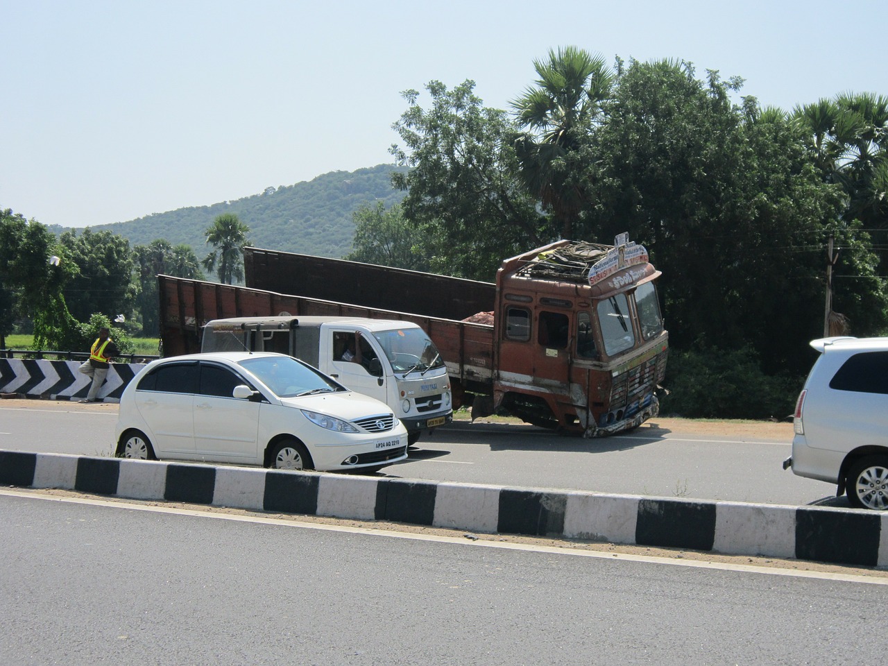 highway accident truck free photo