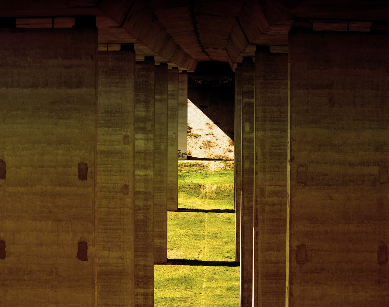 highway bridge  bridge  architecture free photo