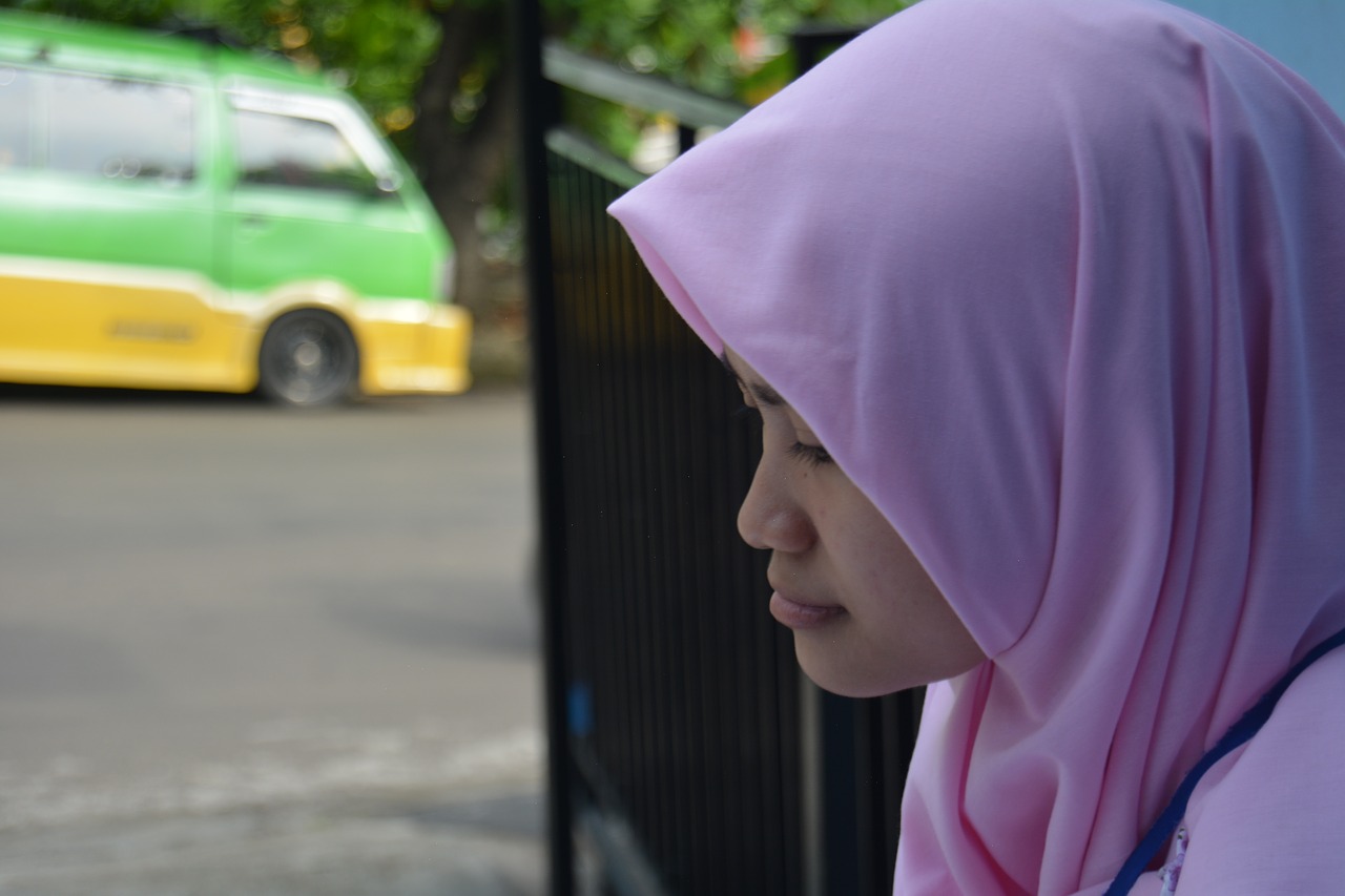 hijab indonesian girl free photo