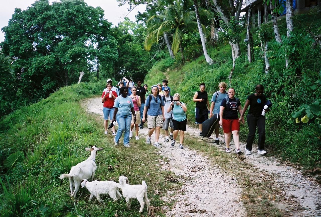 mission trip jamaica free photo