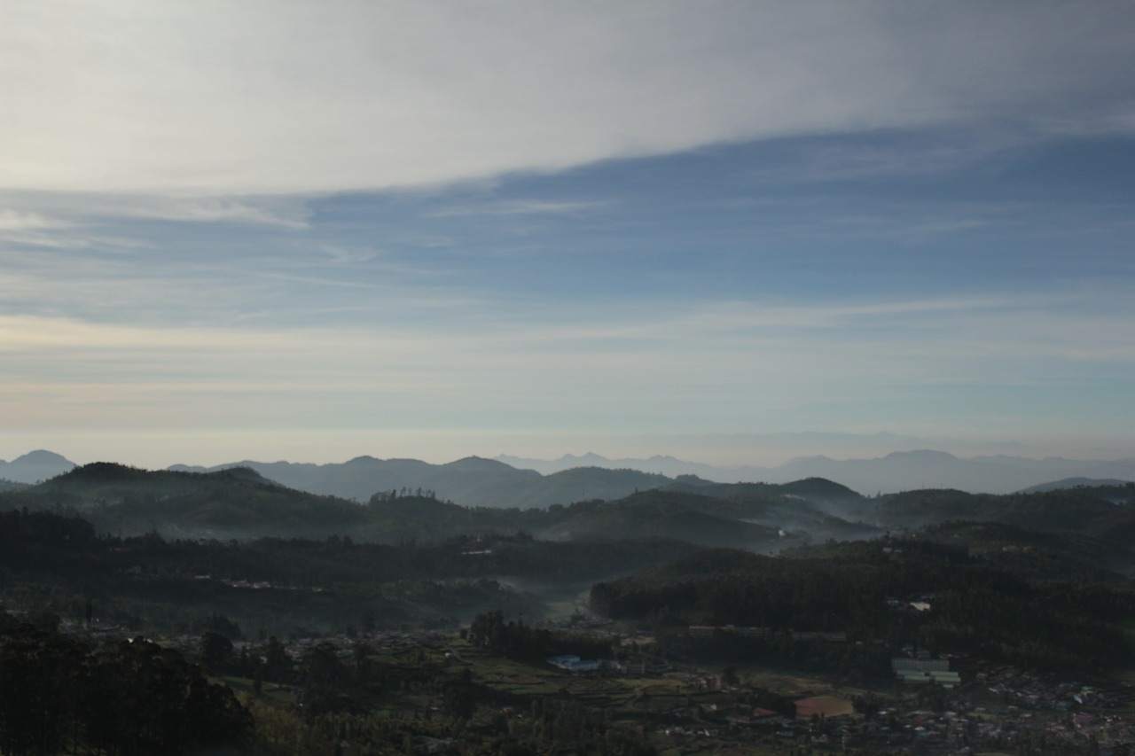 hill sky line sky free photo