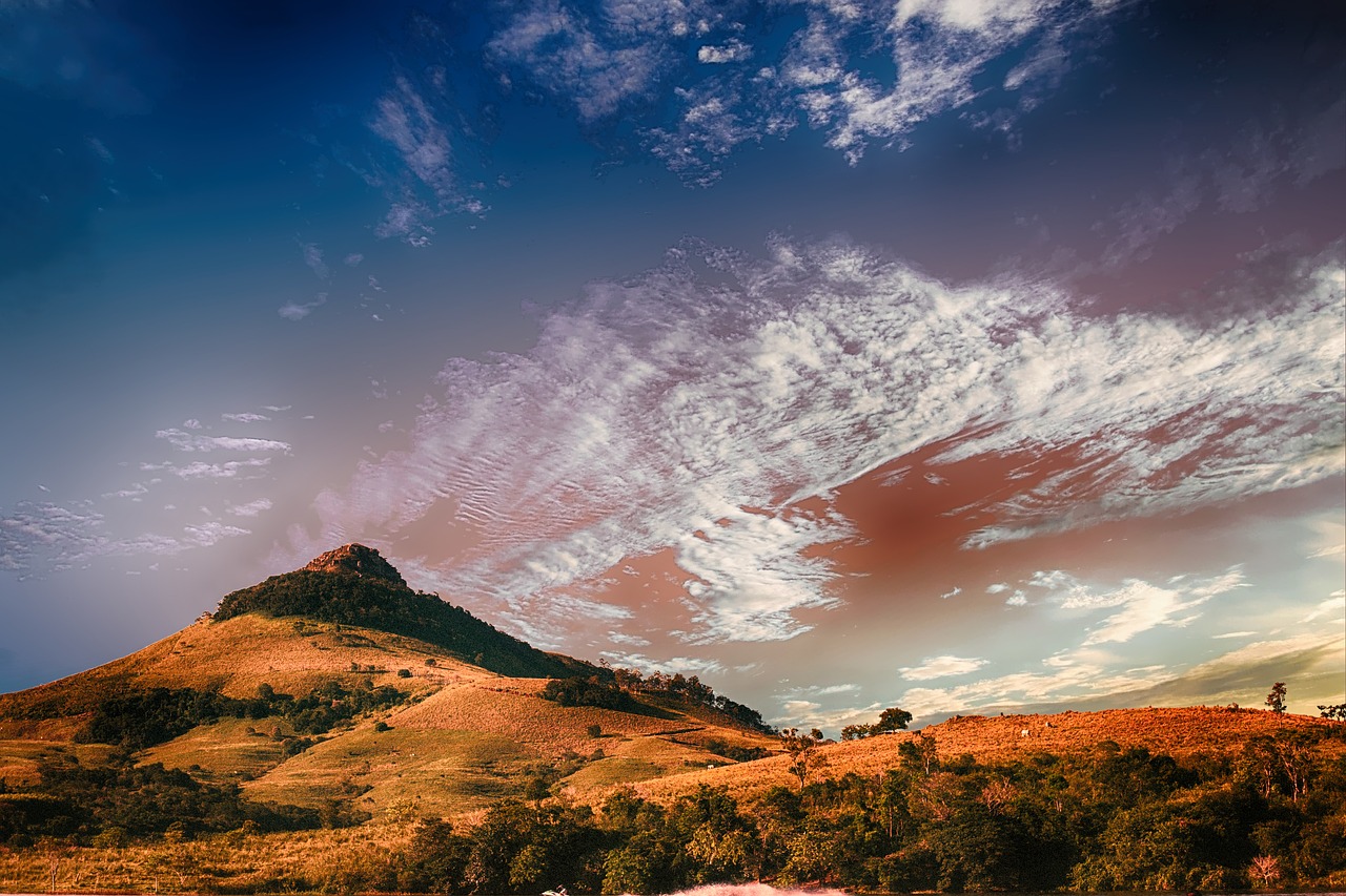 hill sky countryside free photo