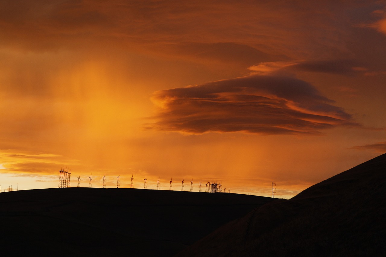 hill  wind turbine  cloud free photo