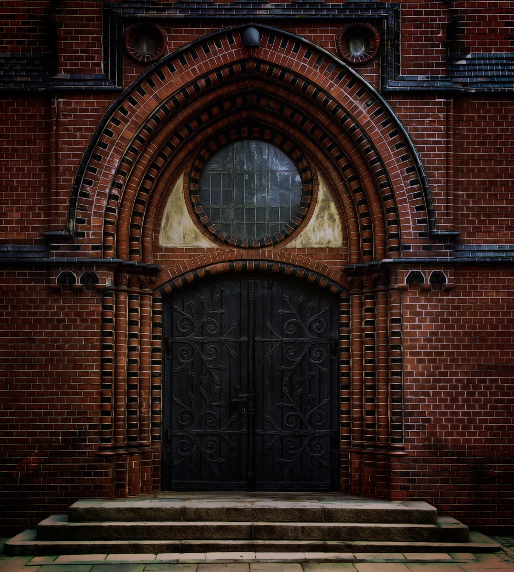 door church facade free photo