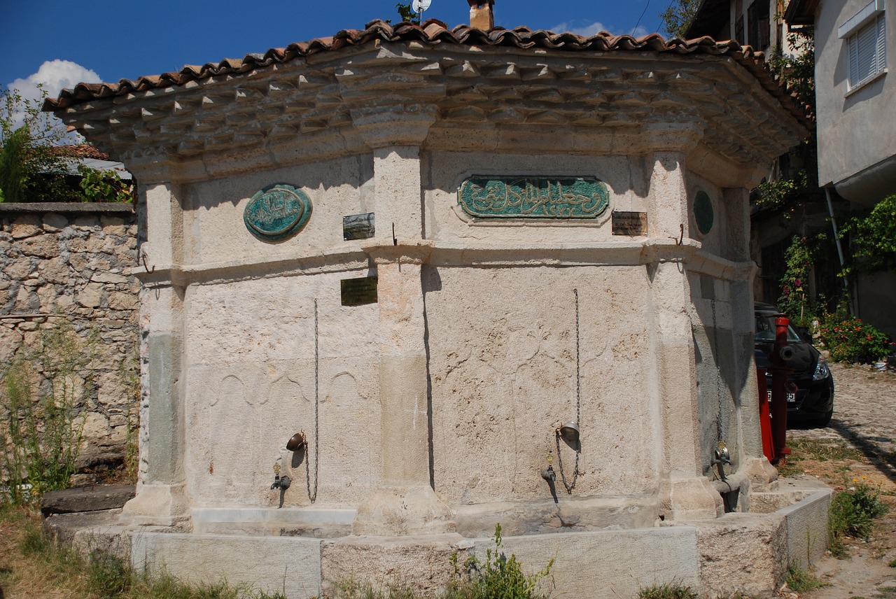 historic fountain in safranbolu monument free photo