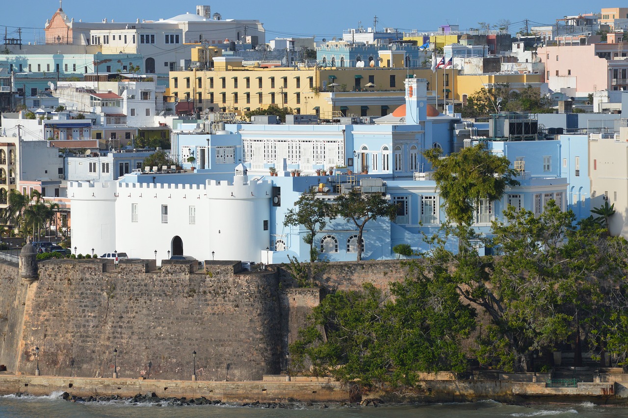 historic  fort  architecture free photo