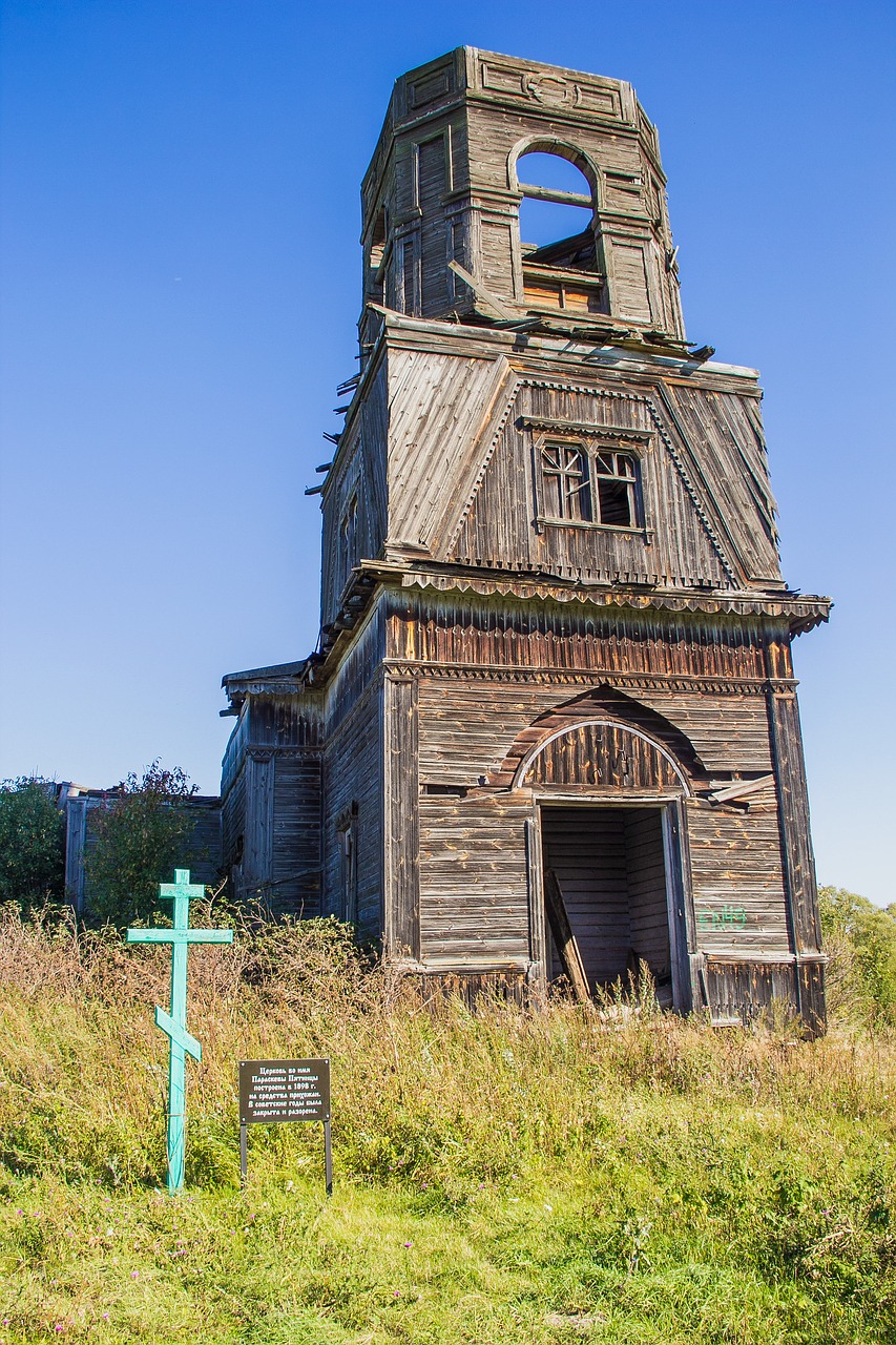 history church architecture free photo