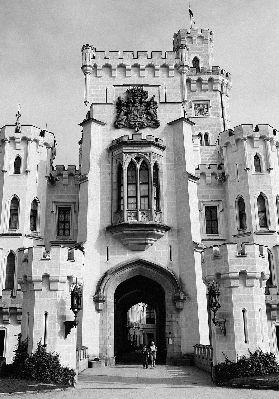 hluboká castle architecture free photo