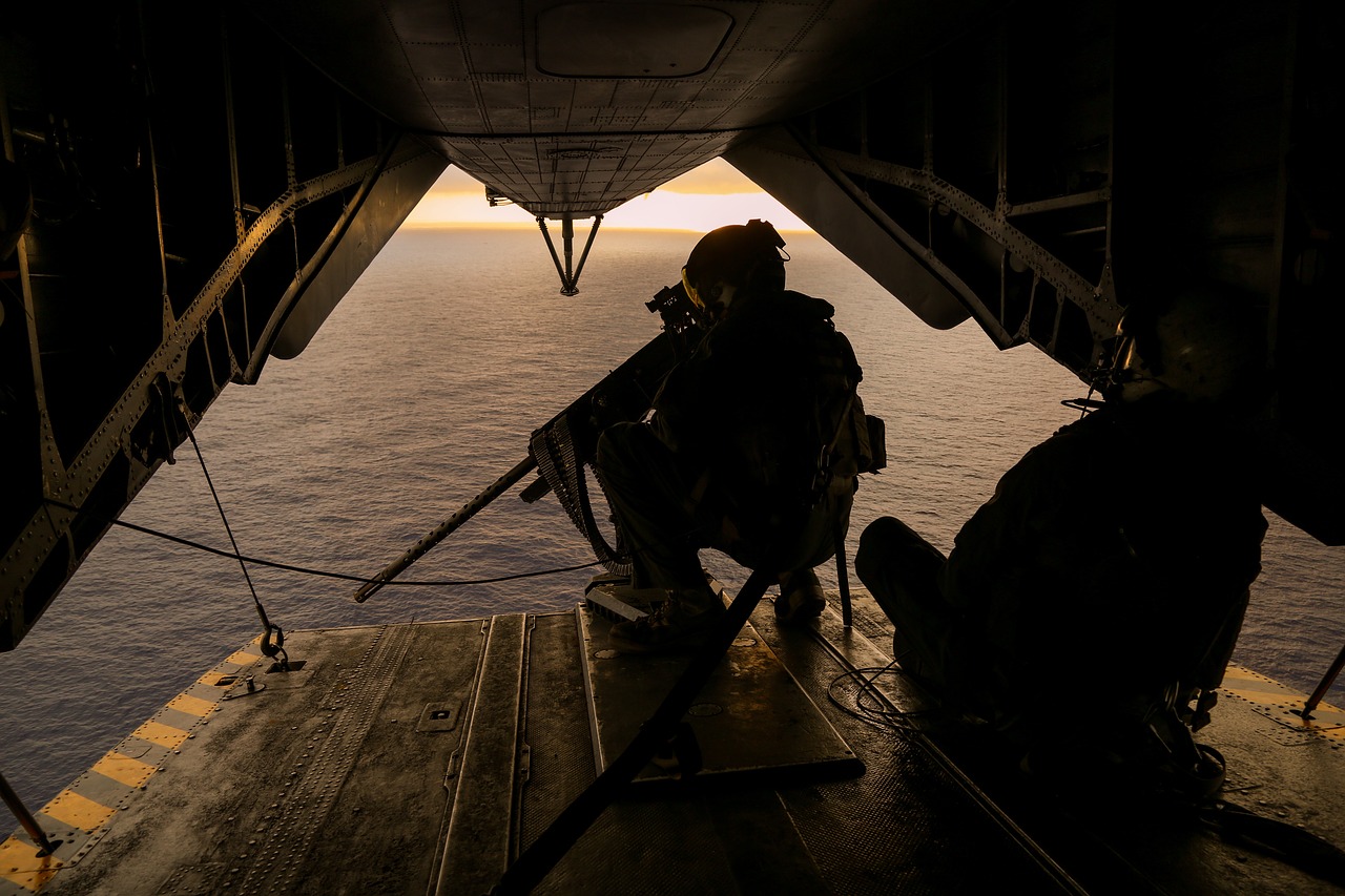 hmh-462 heavy helicopter squadron 462 gunner free photo