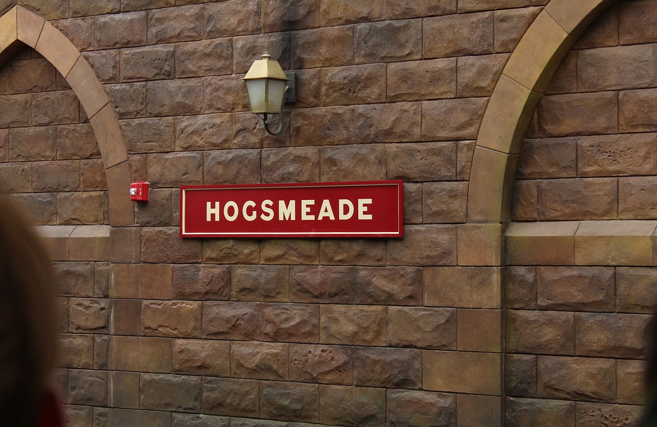 hogsmeade train station universal studios free photo