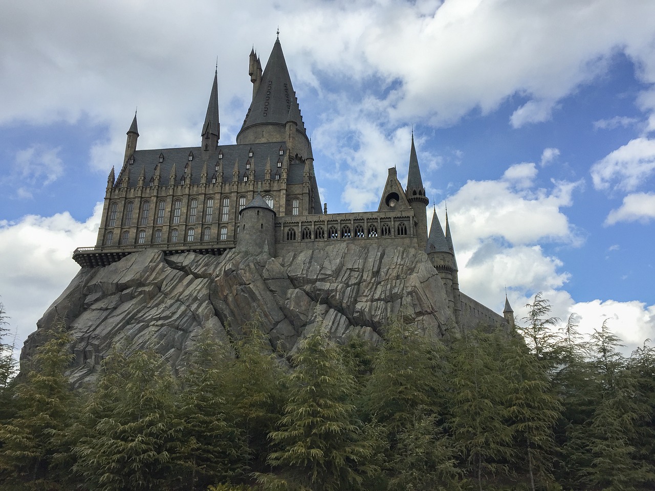 hogwarts castle harry potter free photo