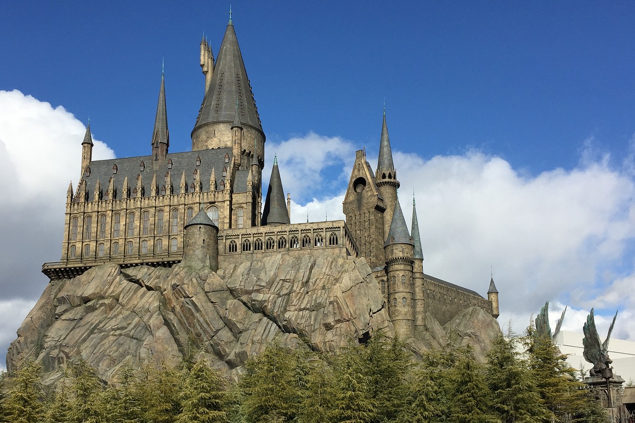hogwarts castle harry potter free photo